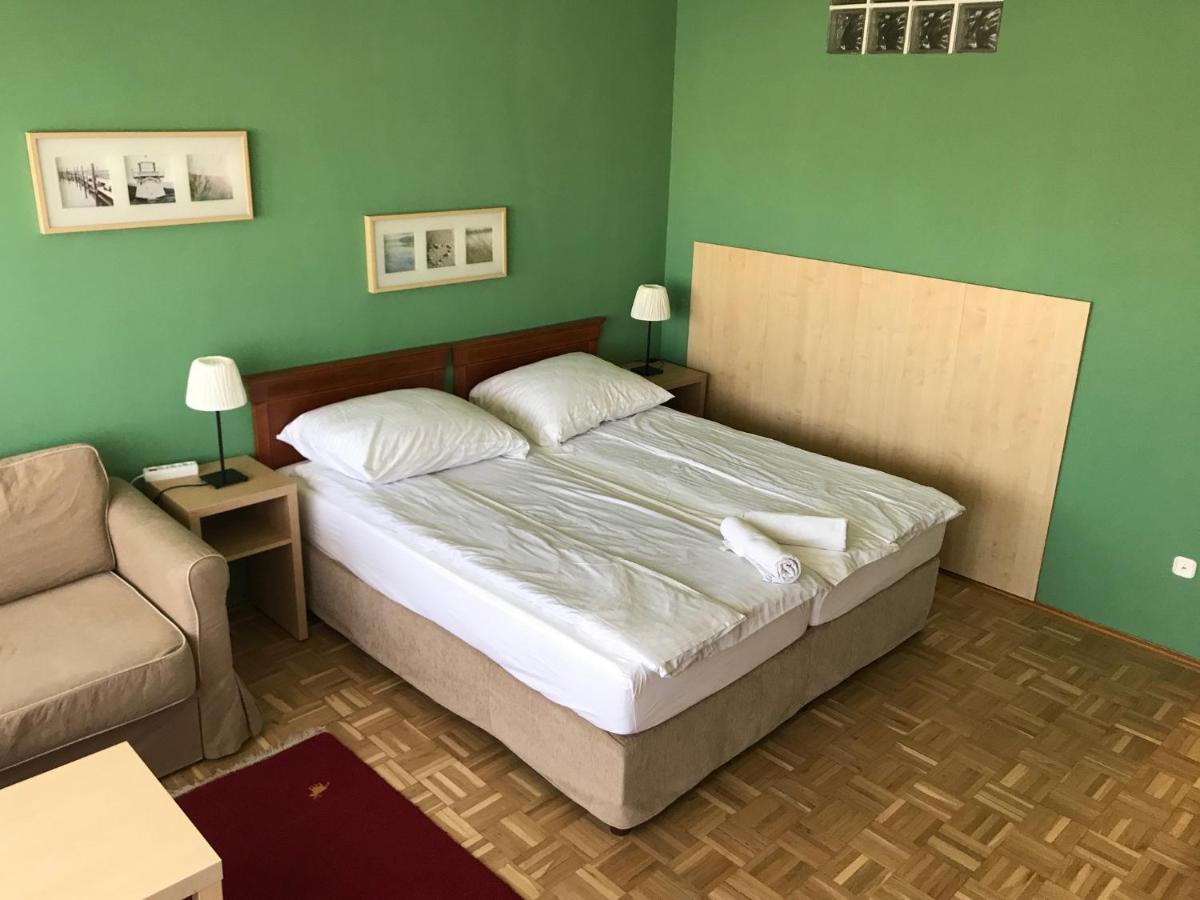 Budapest Flat Rent ภายนอก รูปภาพ